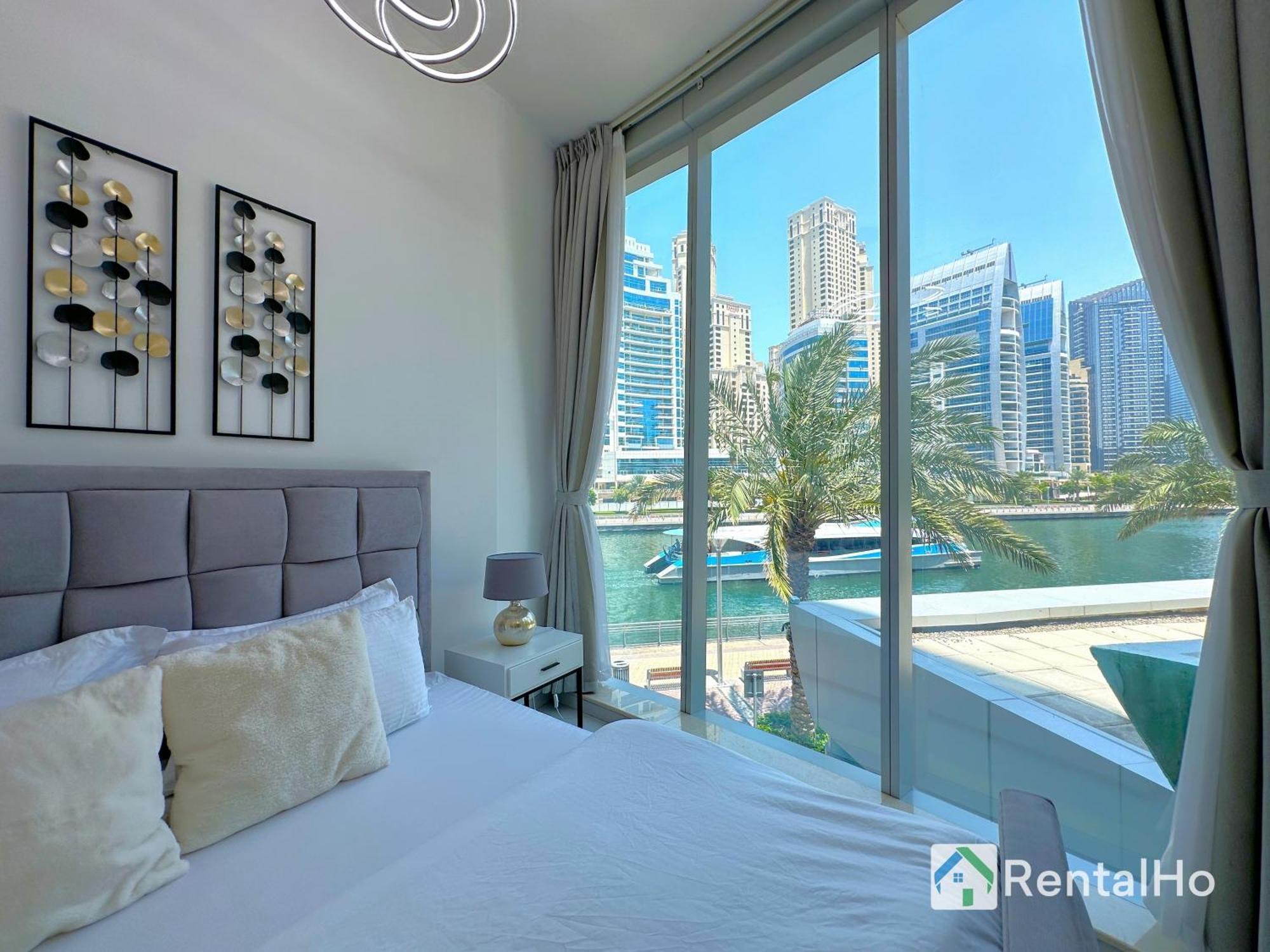 Unforgettable View & Experience Over Canal Apartment