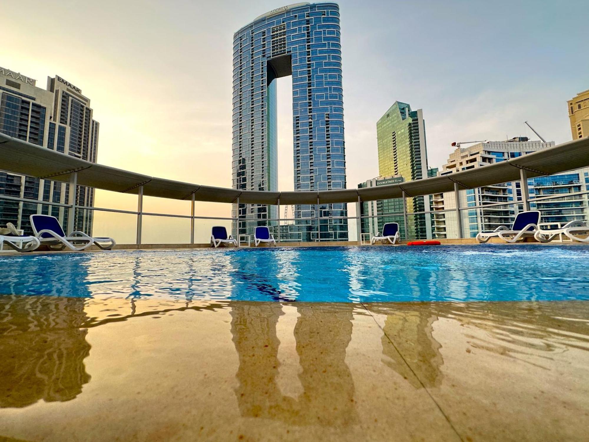 Apartment Unforgettable View & Experience Over Canal Dubai