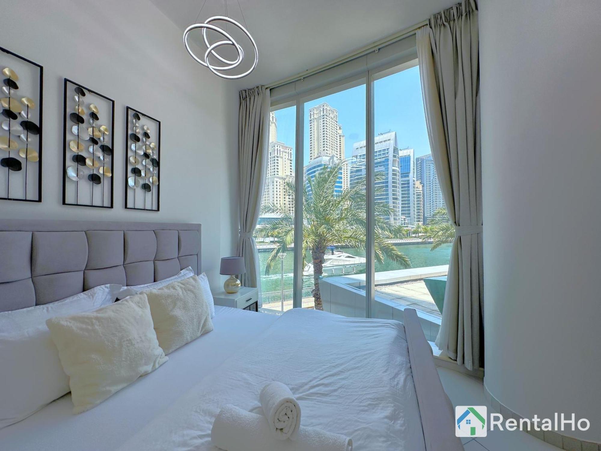 Unforgettable View & Experience Over Canal Dubai